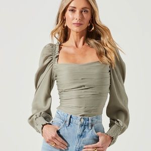 ASTR the Label Puff Sleeve Square Neck Top